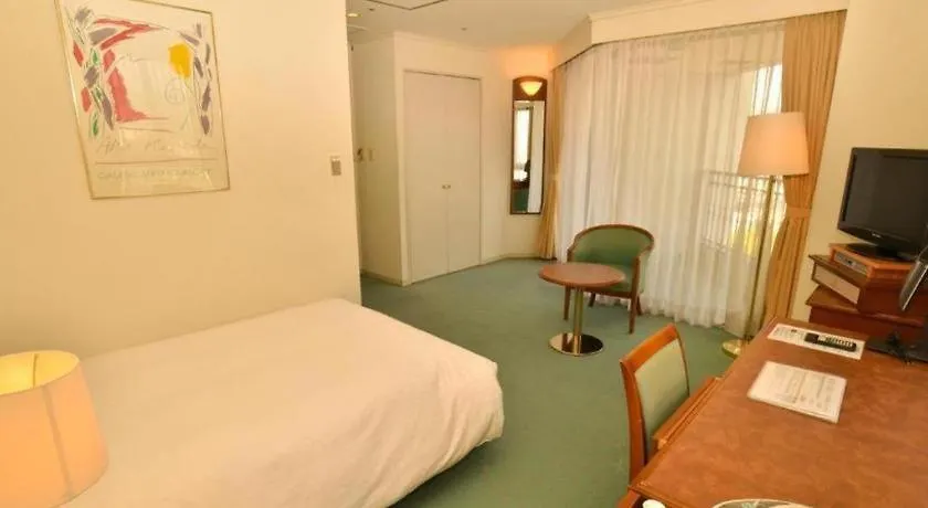 Nagasaki International Hotel 3*,